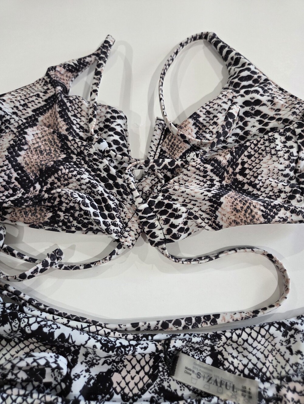 Zaful Snake Print Bikini Set size 4 Excellent Condition - Picture 2 of 5